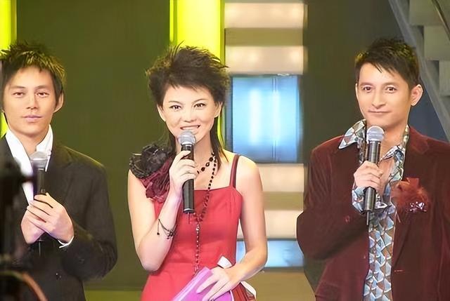 12年婚姻如牢笼？和李湘离婚一年多后，王岳伦开始彻底放飞自我-5.jpg