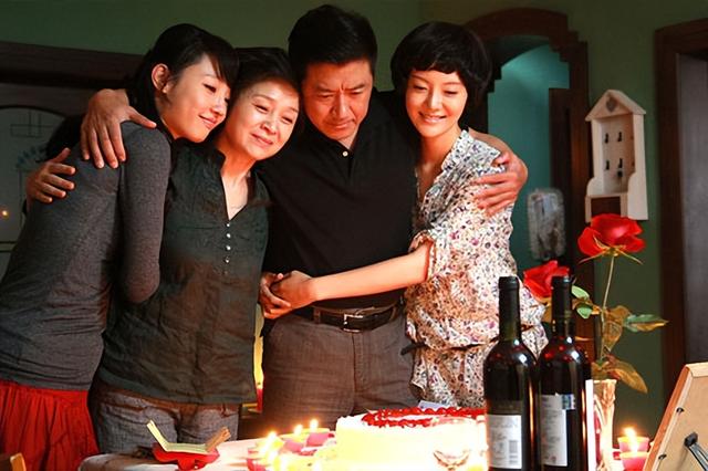 丁勇岱：儿子是知名导演，如今65岁的我不敢老去，还要照顾老母亲-23.jpg