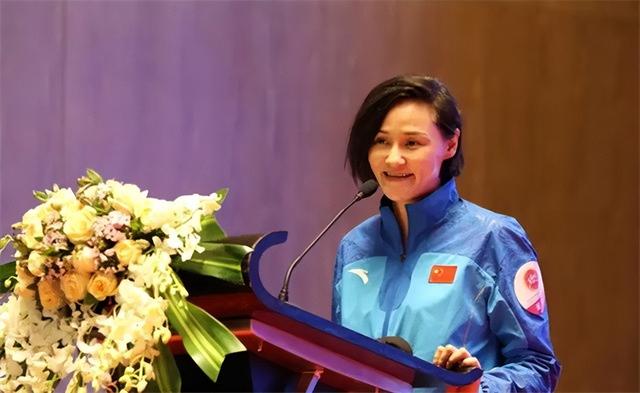 三代跳水皇后：一个嫁华裔教练，一个忘年恋，一个下嫁到豪门-2.jpg