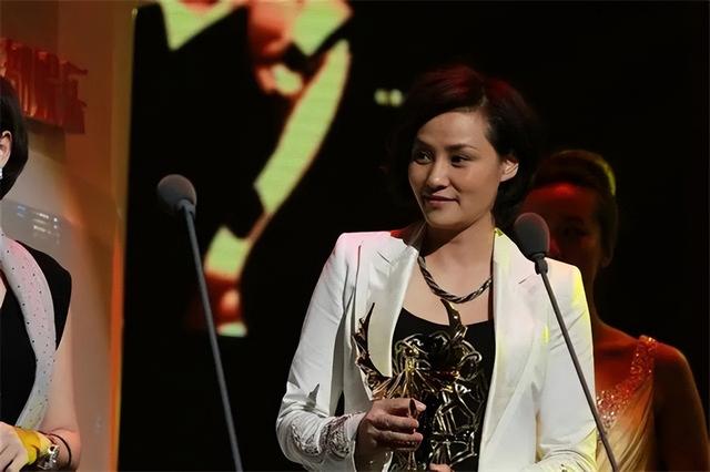 三代跳水皇后：一个嫁华裔教练，一个忘年恋，一个下嫁到豪门-8.jpg