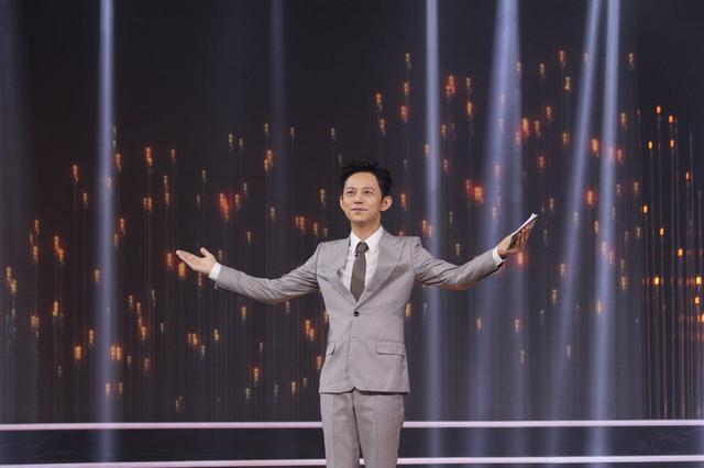 做了大半辈子好人的何炅，也该醒醒了！-50.jpg