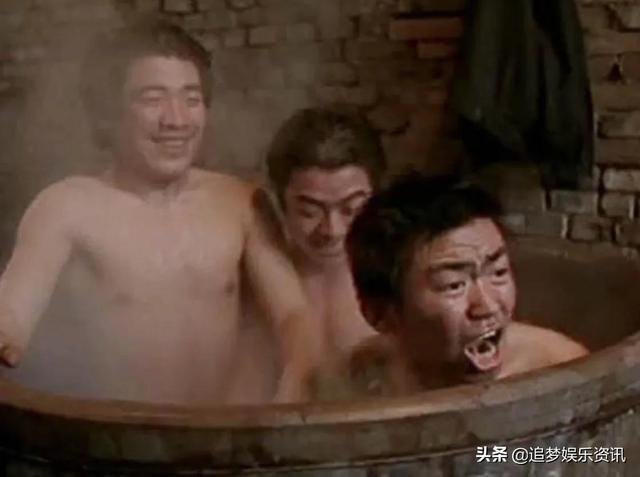 讲述草根明星王宝强成名背后的艰辛故事，揭秘他是如何一举成名-3.jpg