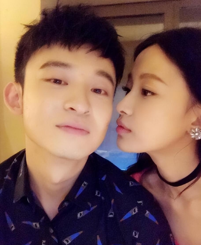 曾经恩爱一幕幕，到如今陌路人，这八对明星夫妻，都经历了什么？-59.jpg