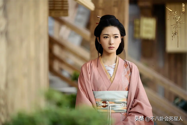 5位下嫁普通人的女明星！从海清到万茜，比起嫁豪门她们更幸福-12.jpg