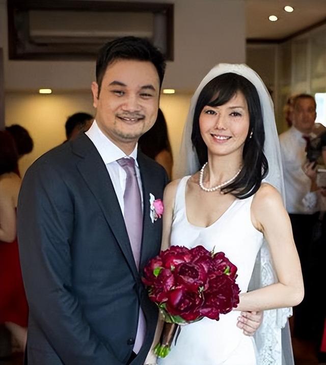 三位嫁给普通人的女星，相比那些豪门媳妇，他们的爱情让人羡慕-10.jpg