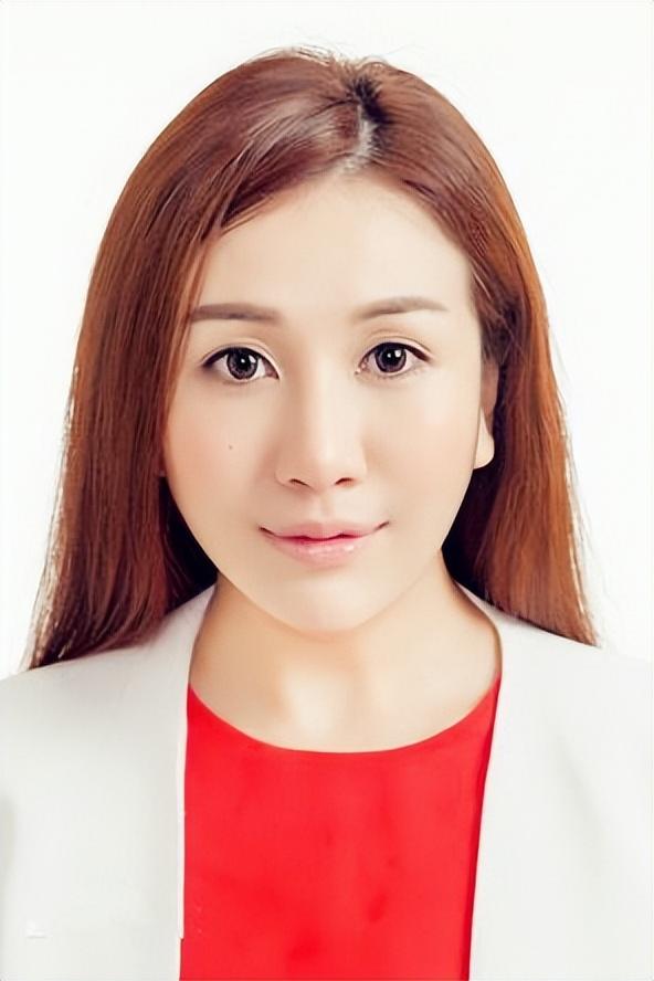 三位嫁给普通人的女星，相比那些豪门媳妇，他们的爱情让人羡慕-22.jpg