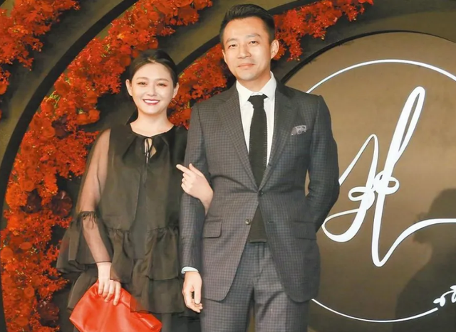 7位嫁给普通人的女星，比起嫁入豪门，她们的爱情更让人安心-1.jpg