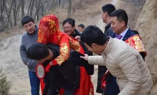 婚俗：来看一看各地的婚嫁风俗-3.jpg