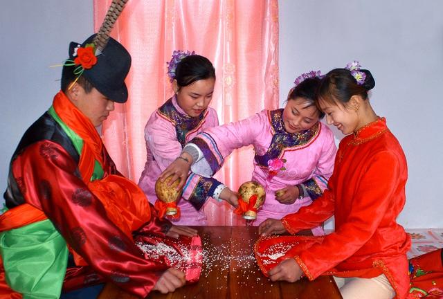 民族风俗文化之满族（婚嫁习俗）-1.jpg