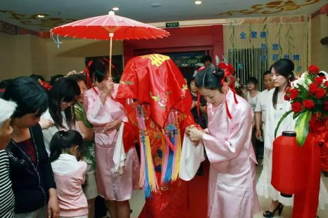 结婚冲喜，迎娶新娘时要注意什么？喜冲喜、丧冲喜有什么讲究？-5.jpg