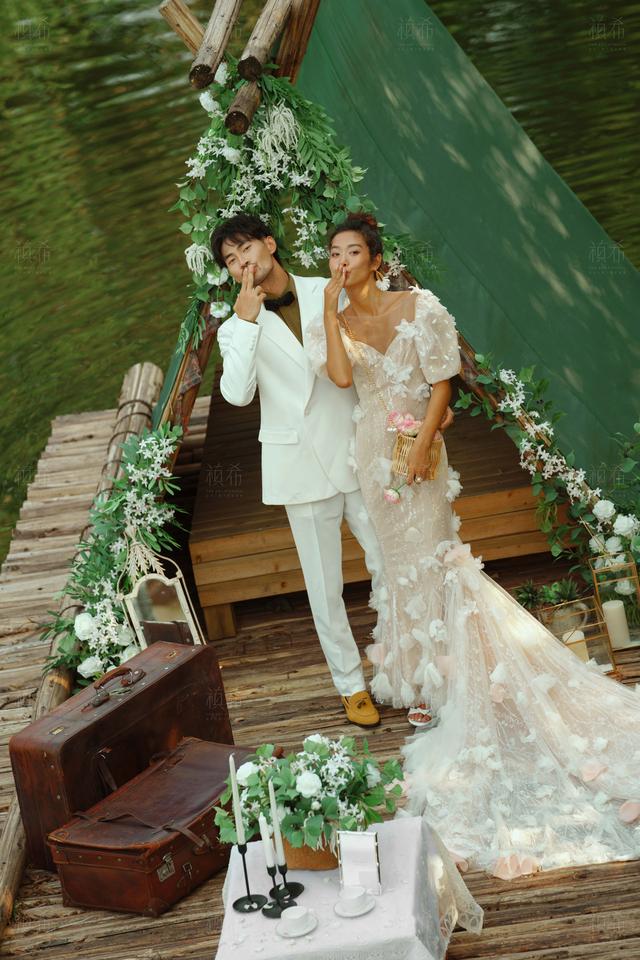 度假好去处丨拒绝千篇一律の依云湖轻松愉悦婚纱照-1.jpg