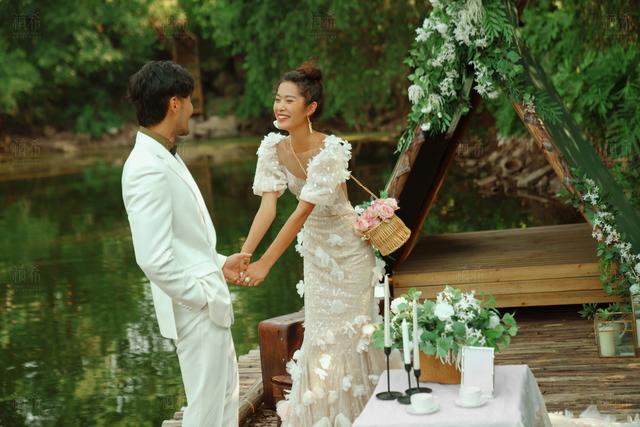 度假好去处丨拒绝千篇一律の依云湖轻松愉悦婚纱照-6.jpg