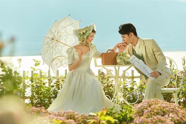 丽江婚纱摄影攻略|2022年最值得拍的6个婚纱照风格，五个旅拍景点-6.jpg