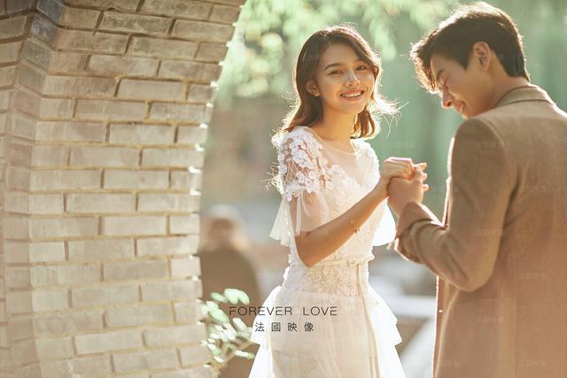 有一种婚姻叫互相扶持，不忘初心，别和你未来的新娘擦身而过！-2.jpg