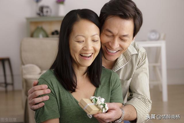 对于夫妻来说，互相鼓励和互相搀扶，两个人的爱情能长久-5.jpg