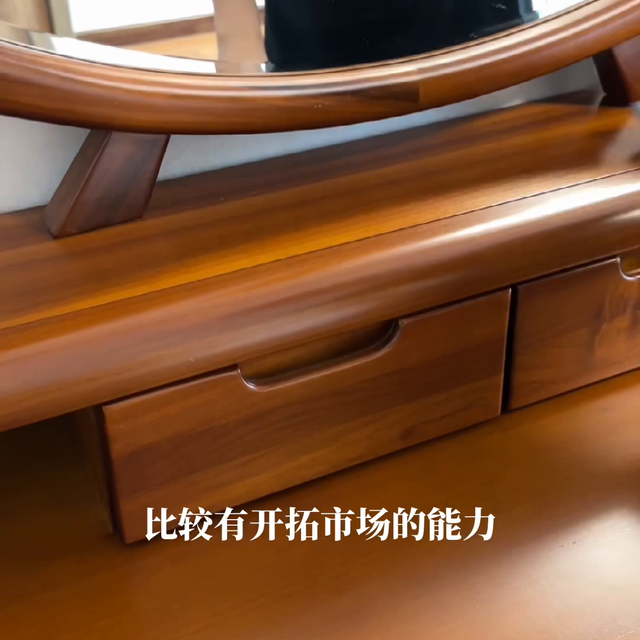 最好的婚姻应该是双向奔赴，相互扶持，相互给予，既是夫妻...-2.jpg