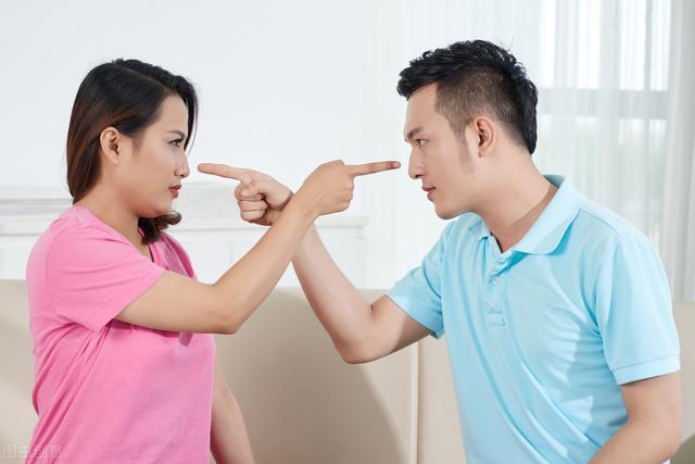 夫妻遭遇婚姻危机，只因处理不好这6件事，弄不好容易导致离婚-2.jpg