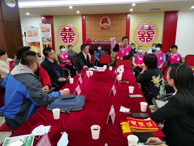 婚姻遭遇“一地鸡毛”，这群离婚调解员助家庭破镜重圆-4.jpg