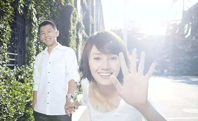 兜兜转转还是你，离婚又复婚的8对明星夫妻，回忆总是美好的-7.jpg